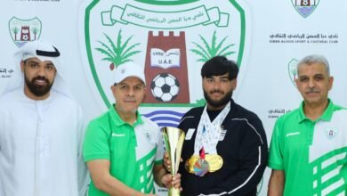 رئيس نادي دبا الحصن يُكرّم وصيف الخليج وبطل الإمارات في القوس والسهم "سعيد طمروق" 2 رئيس نادي دبا الحصن يُكرّم وصيف الخليج وبطل الإمارات في القوس والسهم "سعيد طمروق"