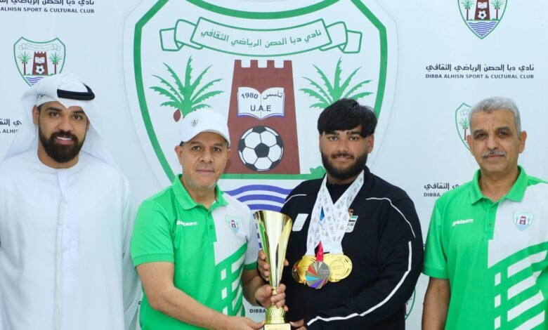 رئيس نادي دبا الحصن يُكرّم وصيف الخليج وبطل الإمارات في القوس والسهم "سعيد طمروق" 14 دبا الحصن