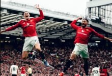 مانشستر يونايتد يقهر ليفربول بفوز دراماتيكي