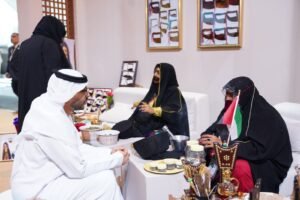 «سياحة عجمان» تعزز حضور الحرف الإماراتية في «اصنع في الإمارات»
