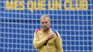 الموت يفجع مدرب برشلونة قبل الكلاسيكو