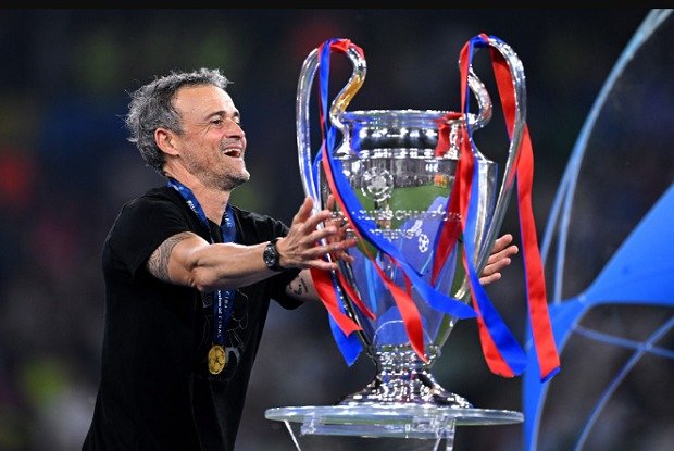 إنريكي يعلن قائمة باريس لنهائي دوري أبطال أوروبا 1 إنريكي يعلن قائمة باريس لنهائي دوري أبطال أوروبا