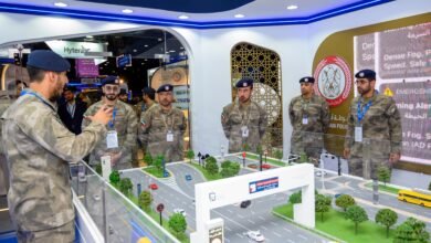 قائد عام شرطة أبوظبي يزور معرض "آيسنار أبوظبي 2026"