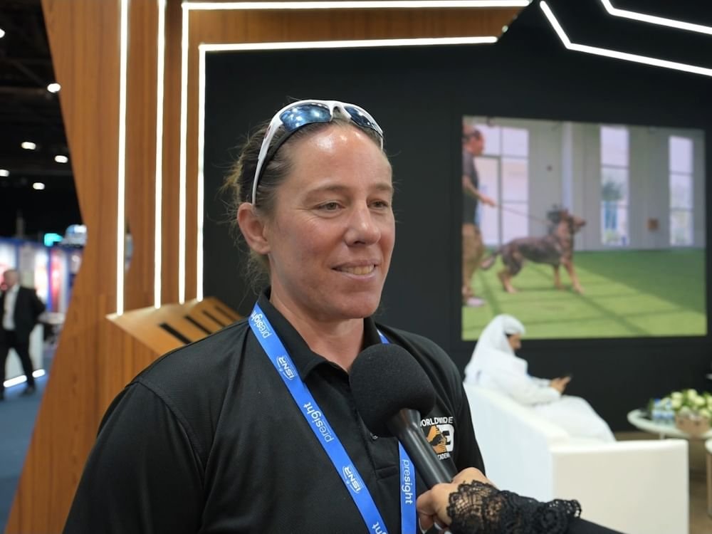 أكاديمية "Worldwide K9 UAE" تستعرض حلول تدريب الكلاب الأمنية والمركبات الميدانية خلال “آيسنار 2026" 1 أكاديمية "Worldwide K9 UAE" تستعرض حلول تدريب الكلاب الأمنية والمركبات الميدانية خلال “آيسنار 2026"