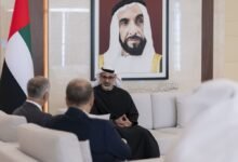خالد بن محمد بن زايد يلتقي الرئيس التنفيذي لمجموعة "إتش إس بي سي"