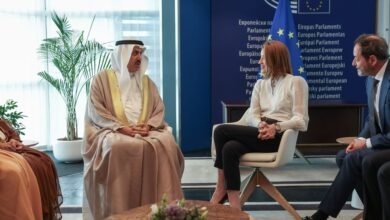 صقر غباش يبحث مع روبرتا ميتسولا تعزيز الحوار البرلماني الإماراتي الأوروبي وتداعيات الأوضاع في الشرق الأوسط 4 صقر غباش يبحث مع روبرتا ميتسولا تعزيز الحوار البرلماني الإماراتي الأوروبي وتداعيات الأوضاع في الشرق الأوسط