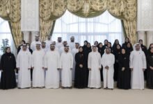 هزاع بن زايد يستقبل الشيوخ والمسؤولين والمواطنين في برزة قصر المقام بمنطقة العين