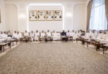 هزاع بن زايد يزور محمد أحمد المحمود في مجلسه بمنطقة العين