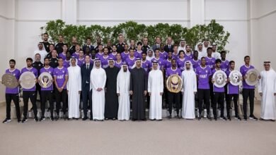 رئيس الدولة يستقبل لاعبي العين