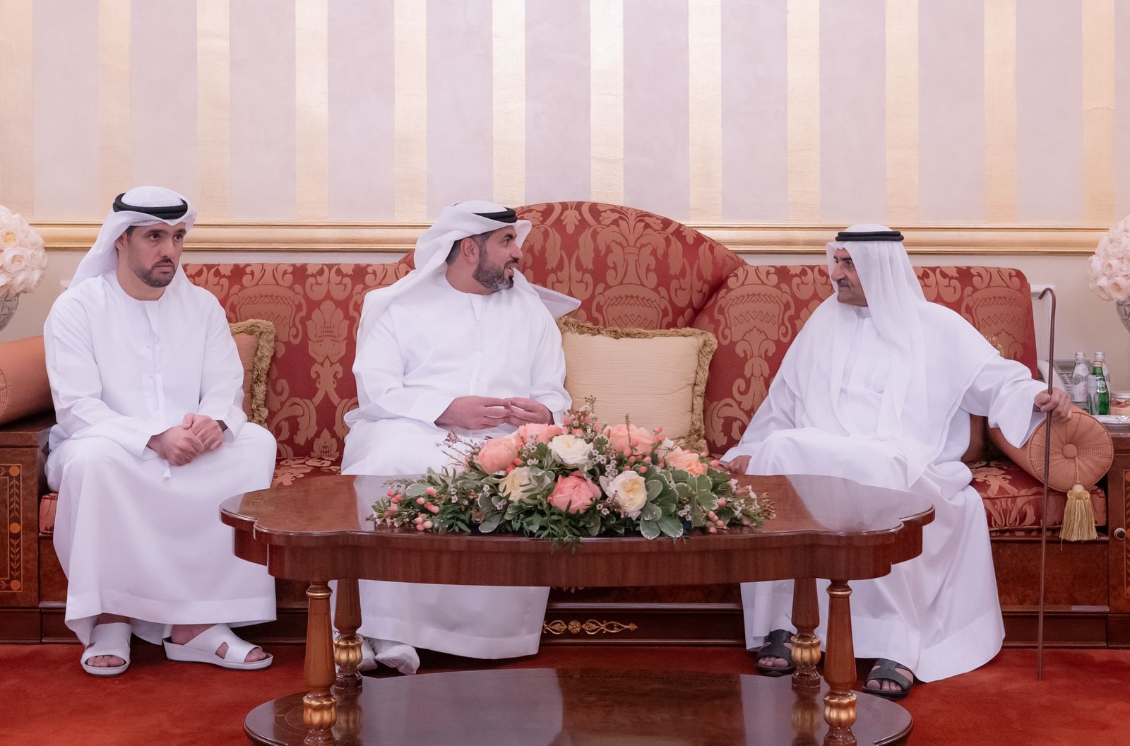 حمد الشرقي يواصل استقبال المهنئين بعيد الأضحى المبارك بحضور ولي عهد الفجيرة 1 حمد الشرقي يواصل استقبال المهنئين بعيد الأضحى المبارك بحضور ولي عهد الفجيرة