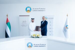 مكتب شؤون المواطنين بعجمان وجامعة عجمان يوقعان اتفاقية منح دراسية للشباب المواطنين في الإمارة