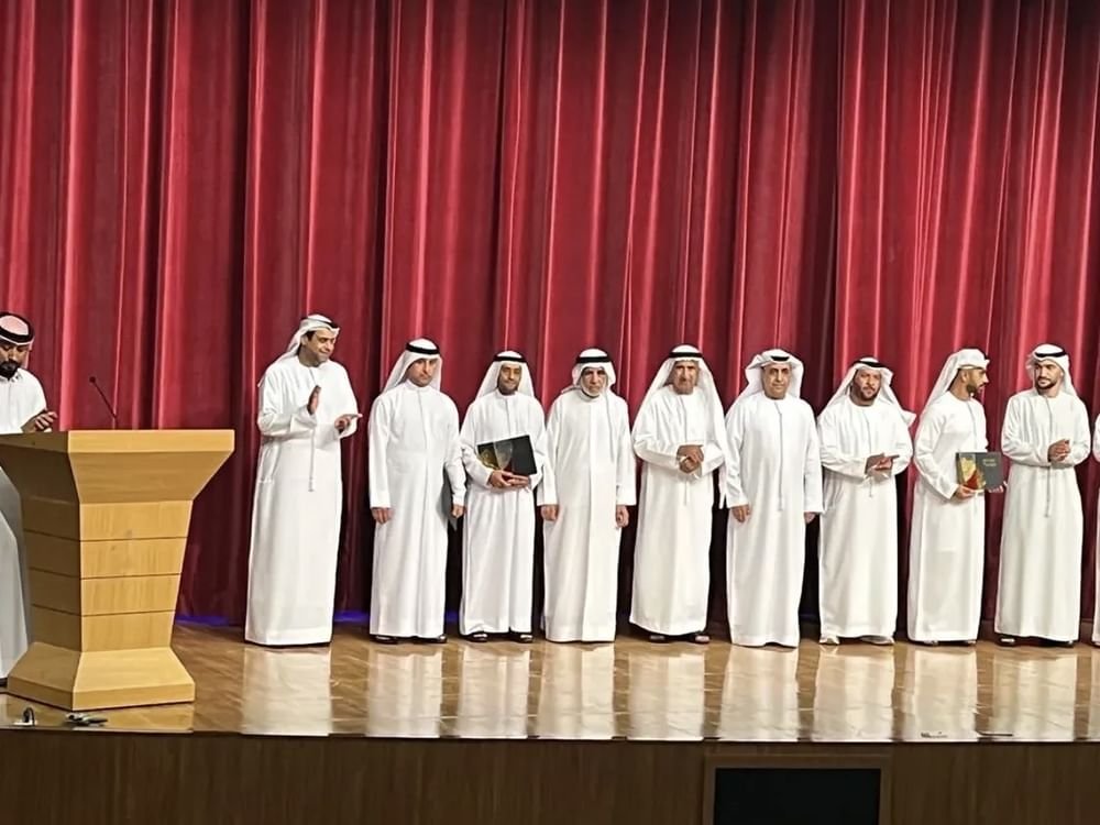 مسرح الفجيرة يقدم عروضاً جديدة ويكرّم داعمي الحركة المسرحية 1 مسرح الفجيرة يقدم عروضاً جديدة ويكرّم داعمي الحركة المسرحية