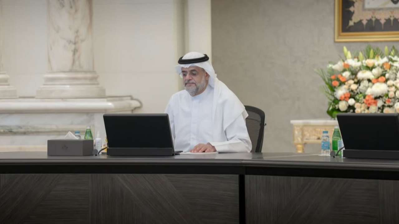 ولي عهد الشارقة يترأس اجتماع المجلس التنفيذي 1 ولي عهد الشارقة يترأس اجتماع المجلس التنفيذي
