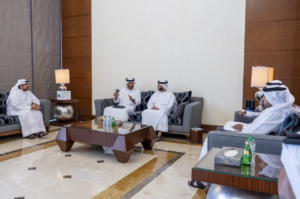 راشد بن حمدان يستقبل وفد اللجنة العليا لسباق القفال.. وأكتوبر المقبل موعداً للنسخة الـ 35 2 راشد بن حمدان يستقبل وفد اللجنة العليا لسباق القفال.. وأكتوبر المقبل موعداً للنسخة الـ 35