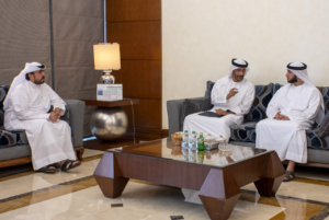 راشد بن حمدان يستقبل وفد اللجنة العليا لسباق القفال.. وأكتوبر المقبل موعداً للنسخة الـ 35 4 راشد بن حمدان يستقبل وفد اللجنة العليا لسباق القفال.. وأكتوبر المقبل موعداً للنسخة الـ 35