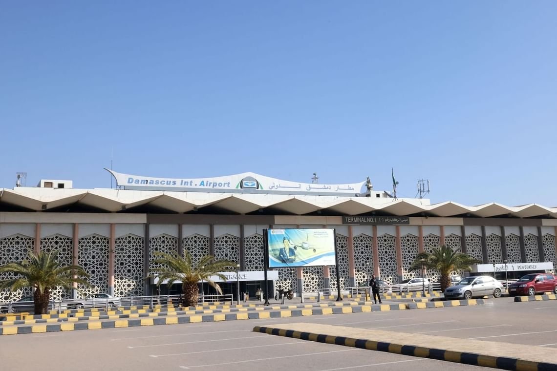 سوريا تعلن تمديد تعليق العمليات التشغيلية في مطار دمشق حتى الساعة 23:00 من اليوم الاثنين 1 سوريا