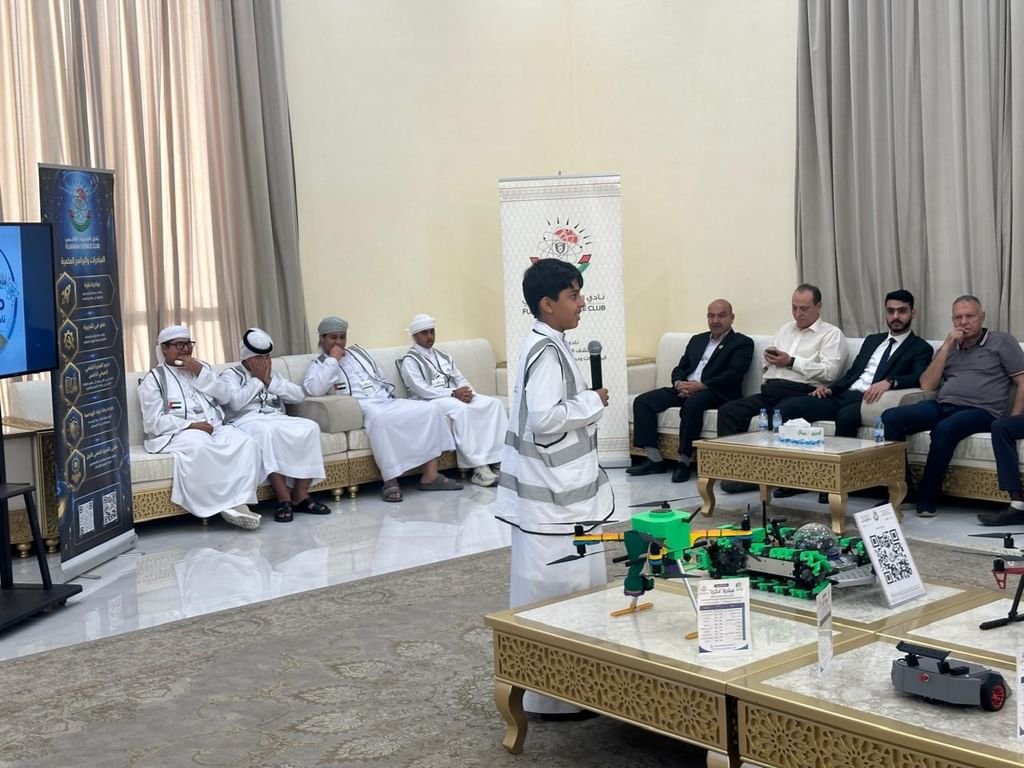 نادي الفجيرة العلمي يستعرض مشاريعه ومبادراته لنشر الابتكار والمعرفة 1 نادي الفجيرة