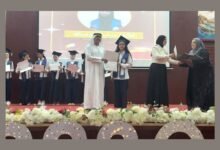 سالم بن سلطان القاسمي يشهد حفل تخريج طالبات مدرسة سعود بن صقر الخيرية "فرع 3"