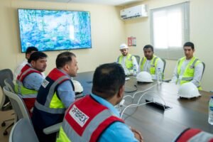 حملة ميدانية لبلدية أبوظبي لتعزيز معايير السلامة في المواقع الإنشائية