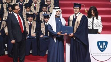 نهيان بن مبارك يشهد تخريج طلبة «الشارقة الأمريكية الدولية» في أم القيوين
