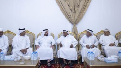 سيف بن زايد يقدم واجب العزاء في شهيد الوطن والواجب عيسى البلوشي