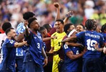 لاعب الرأس الأخضر يتحدى الأرجنتين