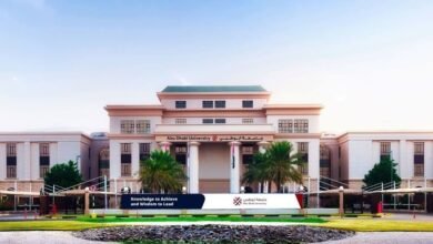 جامعة أبوظبي تتقدم 43 مركزاً لتحتل المرتبة 348 عالمياً ضمن تصنيف "كيو إس" العالمي 4 جامعة أبوظبي تتقدم 43 مركزاً لتحتل المرتبة 348 عالمياً ضمن تصنيف "كيو إس" العالمي