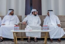 أحمد بن محمد يقدم واجب العزاء في وفاة آمنة أحمد صالح