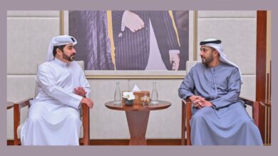 عبد العزيز بن حميد يستقبل قنصل عام البحرين