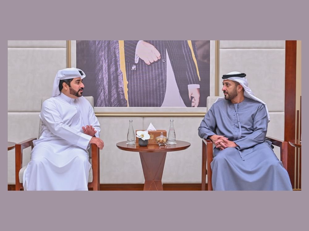 عبد العزيز بن حميد يستقبل قنصل عام البحرين 1 عبد العزيز بن حميد يستقبل قنصل عام البحرين