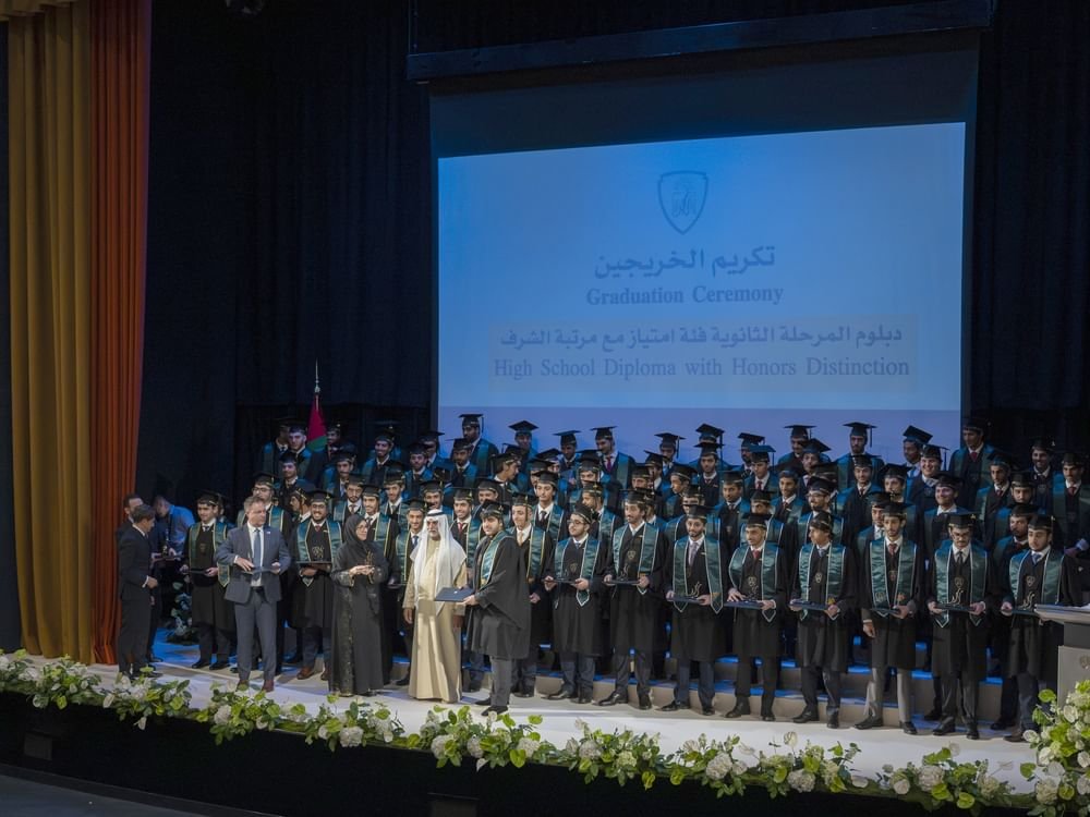 تحت رعاية الشيخة فاطمة بنت مبارك.. نهيان بن مبارك يشهد حفل تخريج الدفعة السادسة من طلاب أكاديمية الشيخ زايد الخاصة للبنين 1 تحت رعاية الشيخة فاطمة بنت مبارك.. نهيان بن مبارك يشهد حفل تخريج الدفعة السادسة من طلاب أكاديمية الشيخ زايد الخاصة للبنين