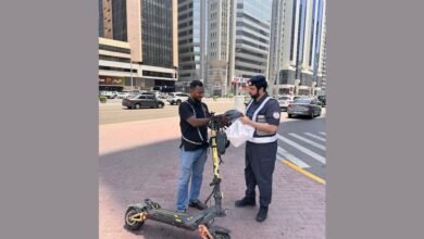 شرطة أبوظبي توعي مستخدمي الدراجات الكهربائية والهوائية