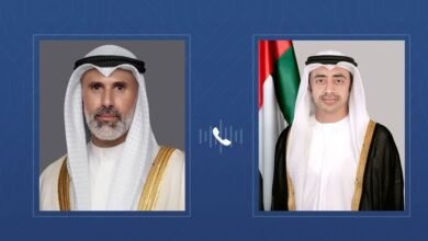 عبدالله بن زايد يجري اتصالا هاتفيا مع وزير خارجية دولة الكويت الشقيقة