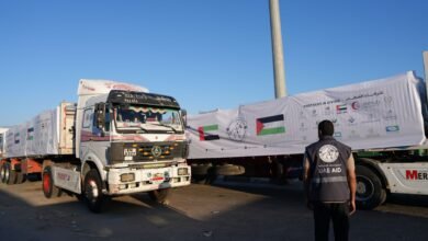 "الفارس الشهم 3" تواصل دعم غزة بقوافل مساعدات تحمل 786 طناً من المواد الإغاثية 2 "الفارس الشهم 3" تواصل دعم غزة بقوافل مساعدات تحمل 786 طناً من المواد الإغاثية