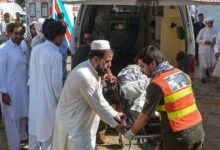 مقتل 7 أشخاص وإصابة 3 جراء انفجارين في باكستان