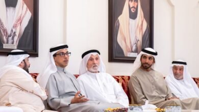 منصور بن زايد يعزي عبدالجليل عبدالرحمن البلوكي في وفاة والدته