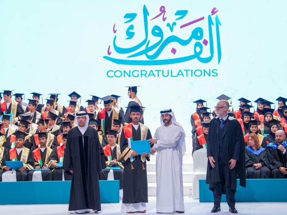 تخريج الدفعة السادسة من طلبة مدارس الإمارات الوطنية بمجمع رأس الخيمة 1 تخريج الدفعة السادسة من طلبة مدارس الإمارات الوطنية بمجمع رأس الخيمة