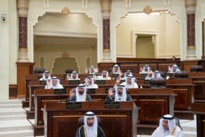 "استشاري الشارقة" يجيز مشروع قانون تنظيم مهنة الخبرة 3 "استشاري الشارقة" يجيز مشروع قانون تنظيم مهنة الخبرة