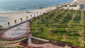 بلدية الحمرية تجدد منظومة الإنقاذ البحري لتعزيز السلامة على الشواطئ 3 بلدية الحمرية تجدد منظومة الإنقاذ البحري لتعزيز السلامة على الشواطئ
