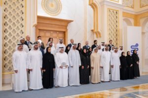 منصور بن زايد يطلق "إستراتيجية شركات الإمارات من أجل الخير2031" ويُكرّم الفائزين بـ "وسام الأثر المجتمعي" 3 منصور بن زايد يطلق "إستراتيجية شركات الإمارات من أجل الخير2031" ويُكرّم الفائزين بـ "وسام الأثر المجتمعي"