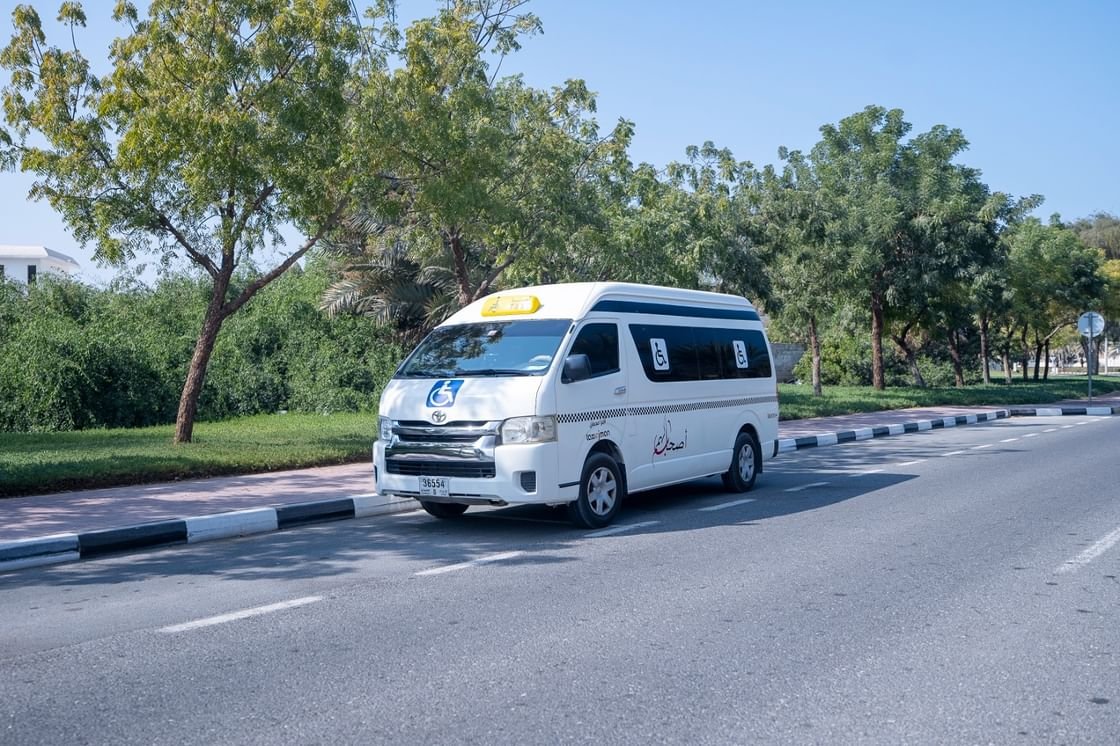"نقل عجمان": 3031 مستفيدا من خدمات نقل أصحاب الهمم خلال النصف الأول 1 نقل عجمان