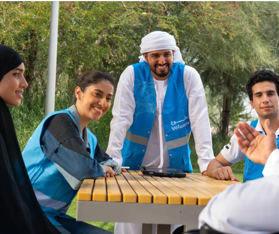 بالتعاون مع مؤسسة الإمارات دائرة تنمية المجتمع – أبوظبي تطلق مبادرة «الفِرق التطوعية للأحياء» 1 أبوظبي
