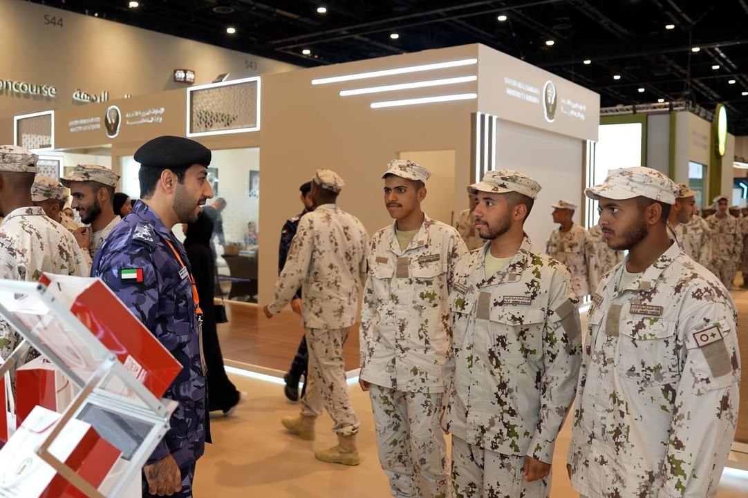 شرطة رأس الخيمة تستعرض فرص التوظيف وبرامج التأهيل بمعرض الخدمة الوطنية 1 شرطة رأس الخيمة