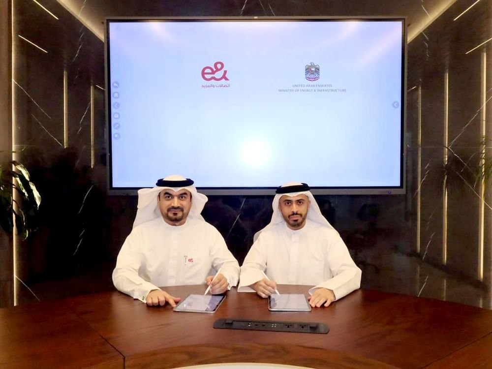 تعاون بين " زايد للإسكان" و"إي آند" لتوفير حلول رقمية ذكية تعزز جودة الحياة للمواطنين 1 تعاون بين " زايد للإسكان" و"إي آند" لتوفير حلول رقمية ذكية تعزز جودة الحياة للمواطنين