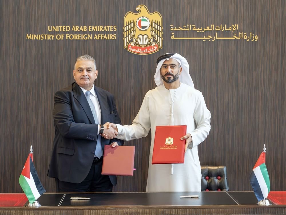 الإمارات والأردن يوقعان مذكرة تفاهم لإنشاء لجنة مشتركة للشؤون القنصلية 1 الإمارات والأردن يوقعان مذكرة تفاهم لإنشاء لجنة مشتركة للشؤون القنصلية
