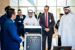 معرض "الغرفة الذكية والابتكار" في مدينة الشيخ شخبوط الطبية يرسم ملامح مستقبل الرعاية الصحية 4 معرض "الغرفة الذكية والابتكار" في مدينة الشيخ شخبوط الطبية يرسم ملامح مستقبل الرعاية الصحية