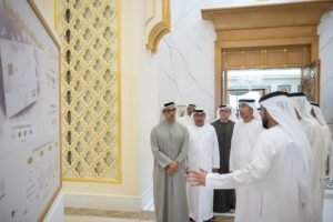 منصور بن زايد يدشن"جيوَن" أول منظومة وطنية لبطاقة المدفوعات في الدولة 4 منصور بن زايد يدشن"جيوَن" أول منظومة وطنية لبطاقة المدفوعات في الدولة