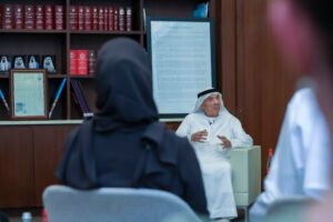 بحضور لطيفة بنت محمد وسالم بن خالد القاسمي، وزارة الثقافة تدشن لوحة "دار الاتحاد" احتفاءً بإدراجه في السجل الوطني للتراث المعماري الحديث.