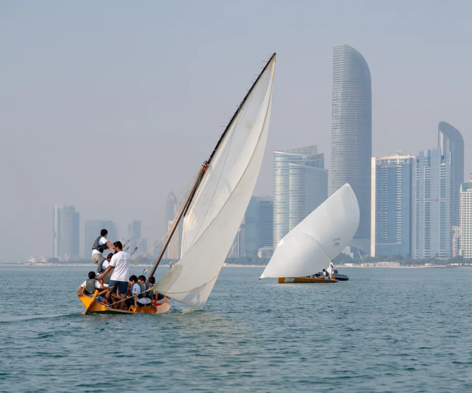 مجلس أبوظبي الرياضي وأكاديمية نادي أبوظبي للرياضات البحرية يطلقان البرنامج الصيفي نوخذة أبوظبي 2026 1 مجلس أبوظبي الرياضي