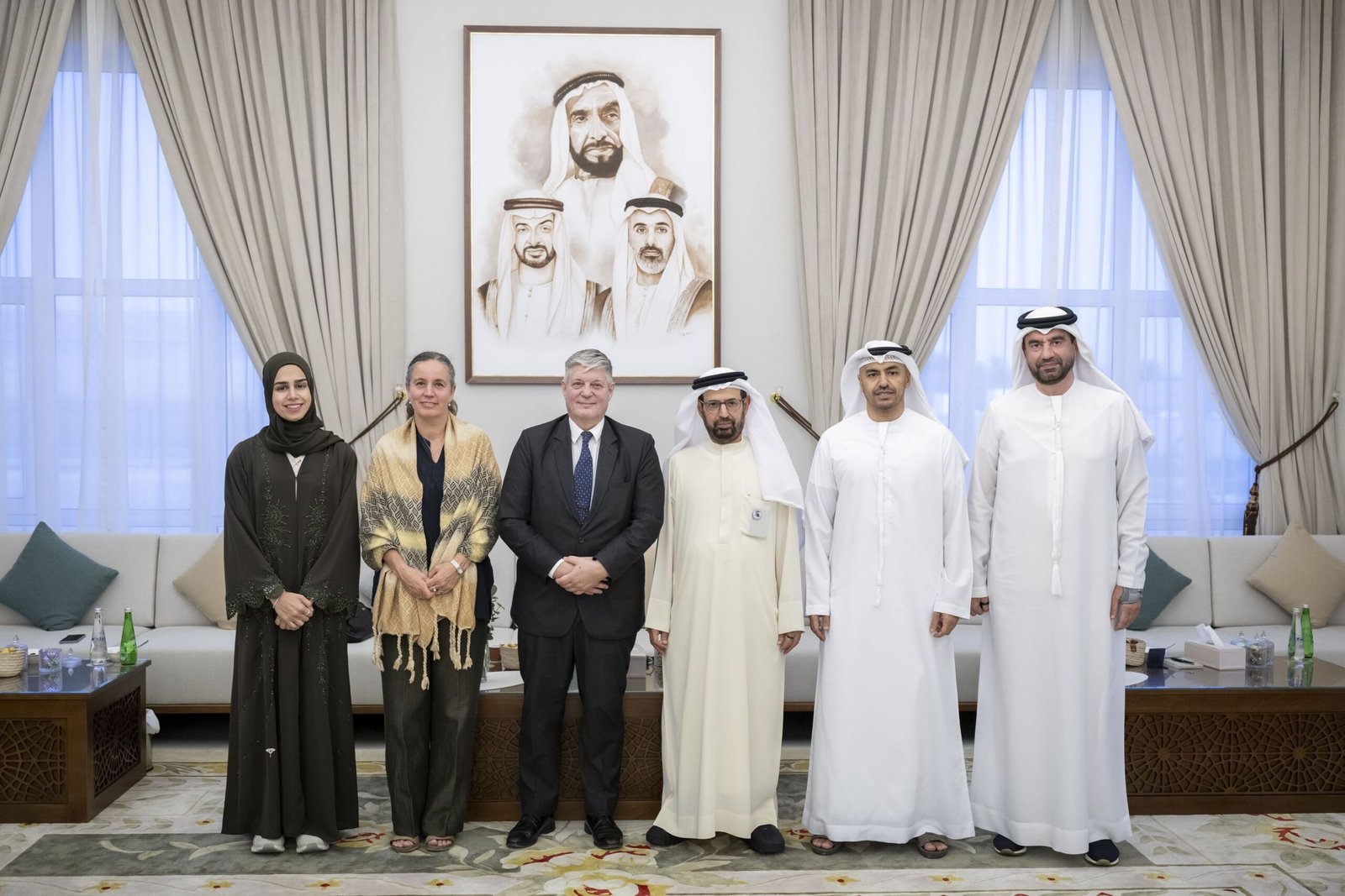 علي النعيمي يستقبل سفير ألمانيا وقنصلها العام بمناسبة انتهاء فترة عملهما في الدولة 1 علي النعيمي